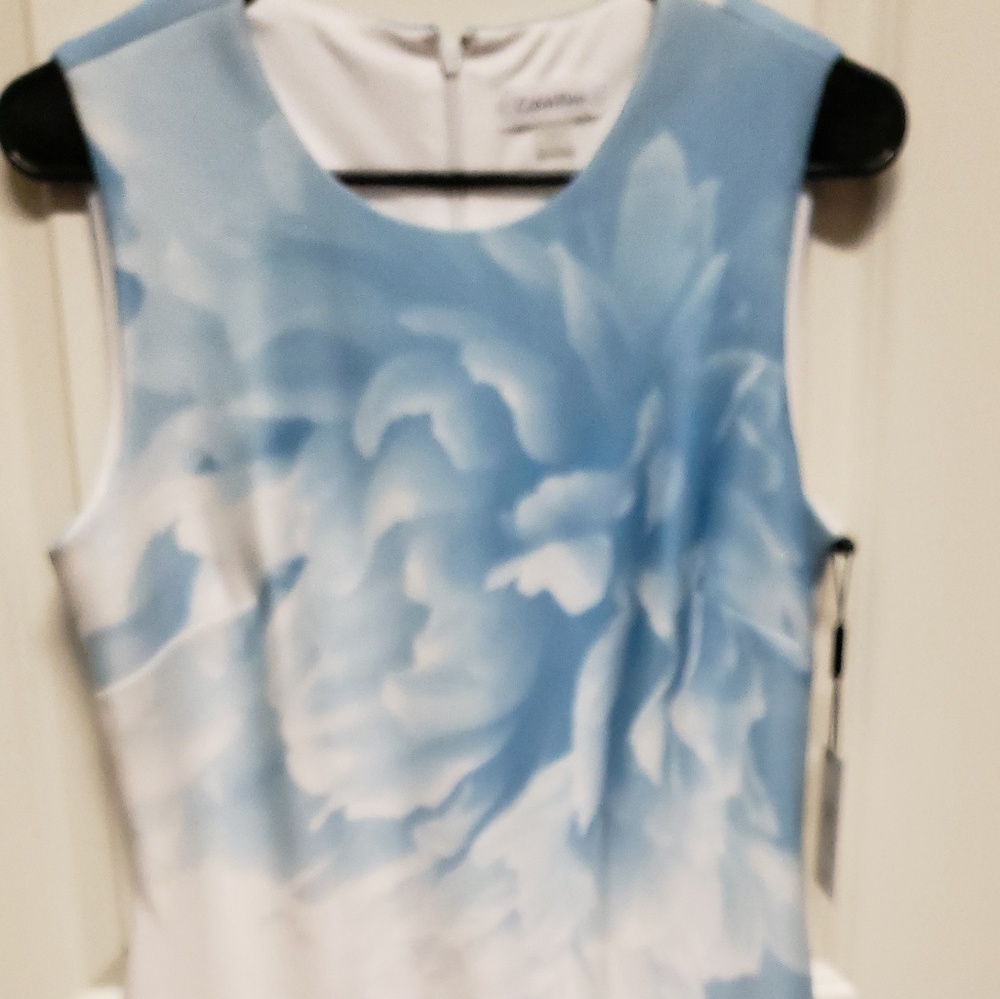 Sleeveless dress
